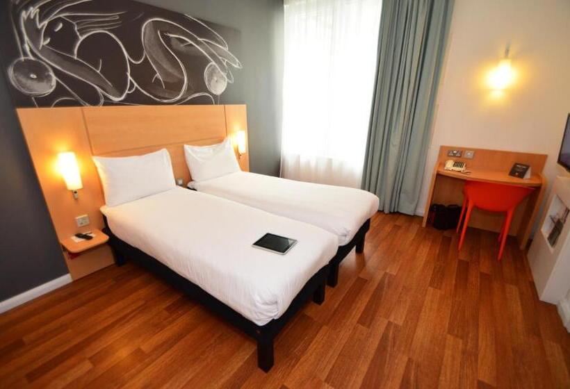 Номер Стандарт Адаптированный для Инвалидов, Ibis Edinburgh Centre South Bridge – Royal Mile
