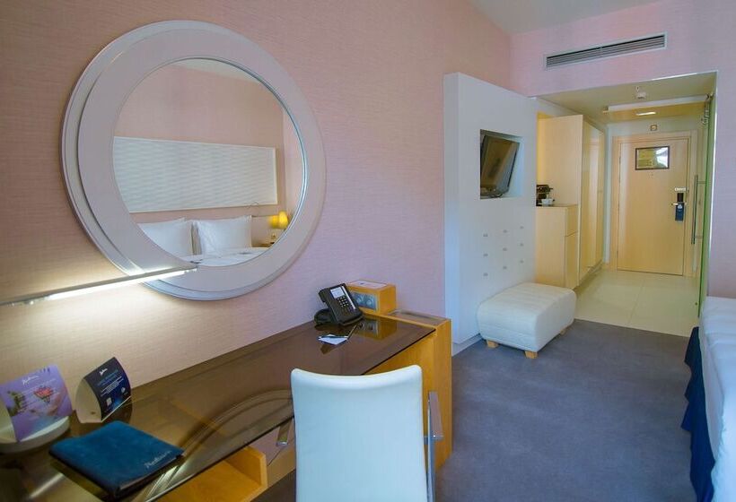 带阳台精选间, Radisson  Rosa Khutor