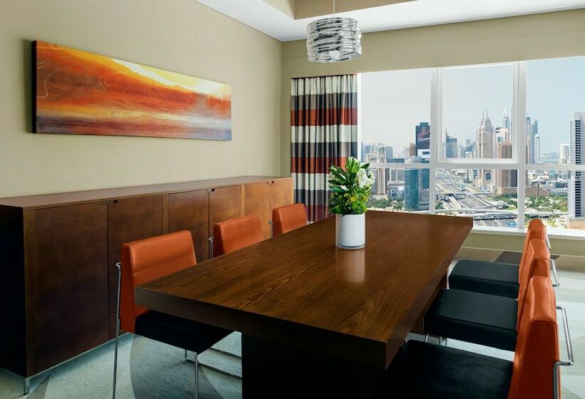 Люкс 3 Спальни, Novotel Dubai Al Barsha