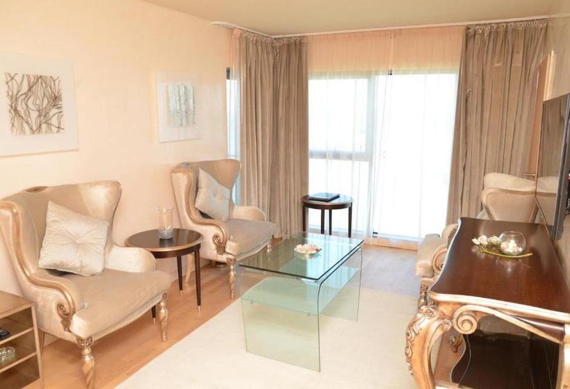 سوییت جونیور, Carmen International Hotel Venus   Fost Becali