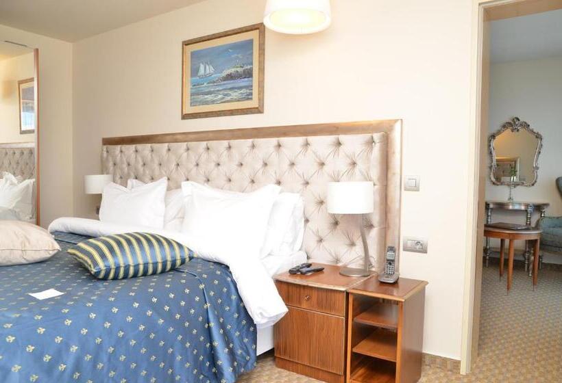 سوییت خانوادگی, Carmen International Hotel Venus   Fost Becali