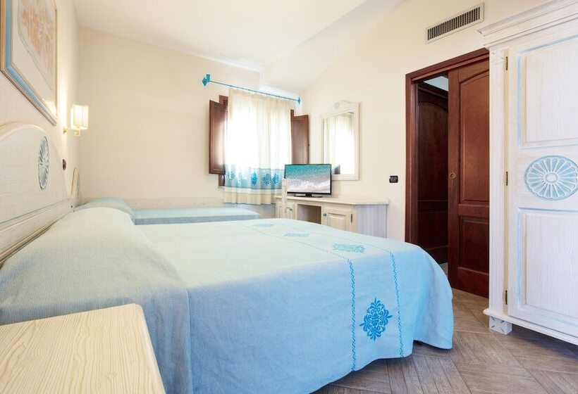 Семейный Номер, Marina Torre Navarrese Resort