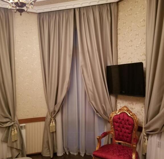行政套房, Vila Sigal Pogradec