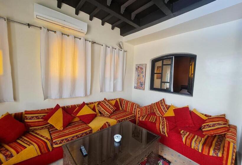 Havuz Manzaralı 1 Yatak Odalı Daire, Targafit Hotel & Hammam