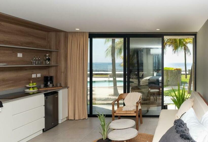 استودیوی لوکس, Fishermans Resort Life