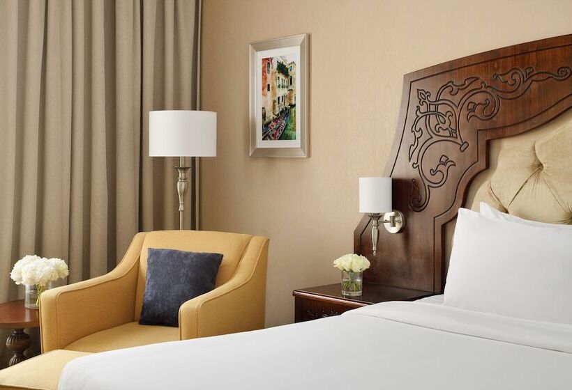 Люкс, Crowne Plaza Riyadh Al Waha, An Ihg