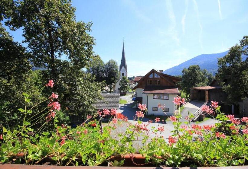 Апартаменты 3 Спальни, Bauernhof Katin