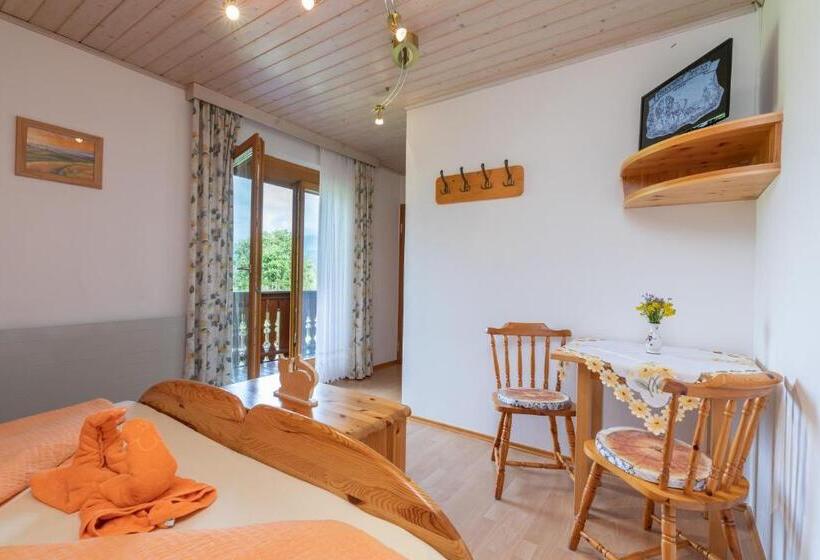 Апартаменты 3 Спальни, Bauernhof Katin