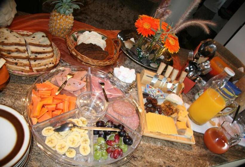 Семейный Номер, Ponciana Superior Guesthouse
