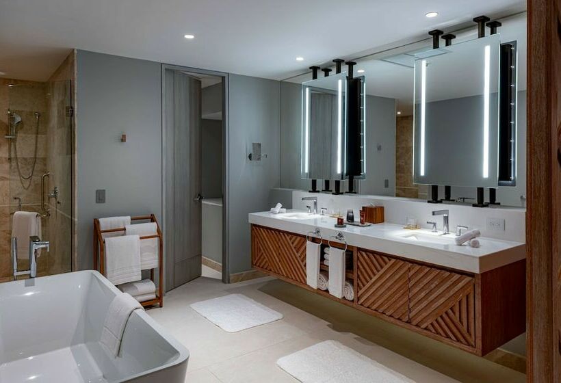 Suite Superioară cu Vedere la Mare, Conrad Punta De Mita