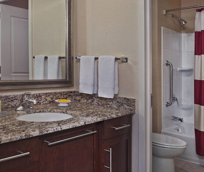 Люкс Адаптированный для Инвалидов, Residence Inn Arlington Capital View
