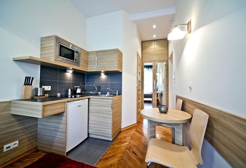 Estúdio Economy, 4seasons﻿ Apartments Cracow
