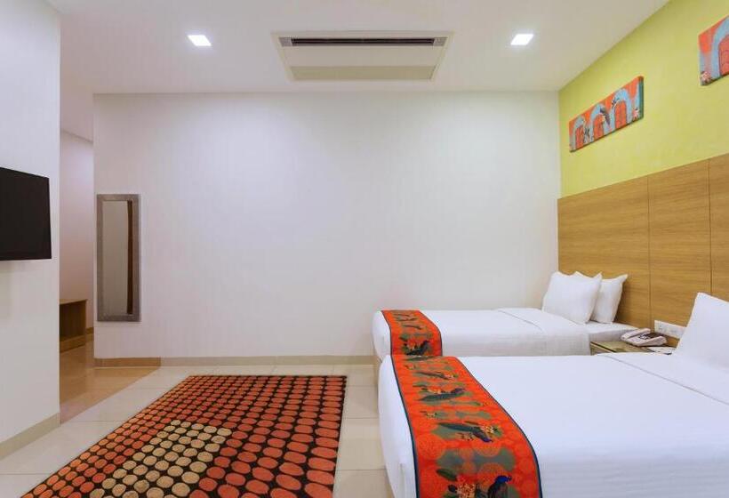 Номер Deluxe, Ginger Noida City Center