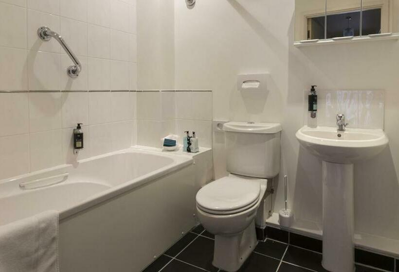 Апартаменты 1 Спальня, Dashwood Apartments