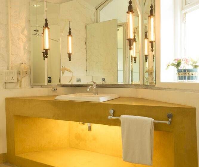 اتاق لوکس, The Tamarind Hotel Anjuna Assagao