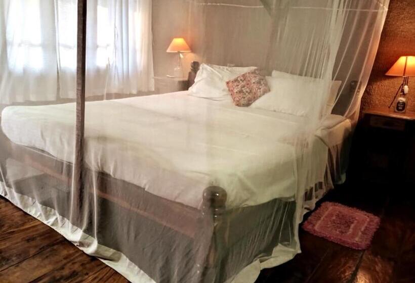 Quarto Deluxe Vista Mar Lateral, Neelchand