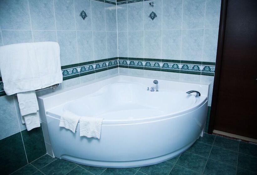 سوییت, Premier Hotel Kostroma