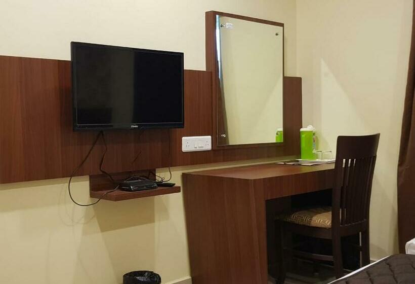 Номер Deluxe, Parkwayinn