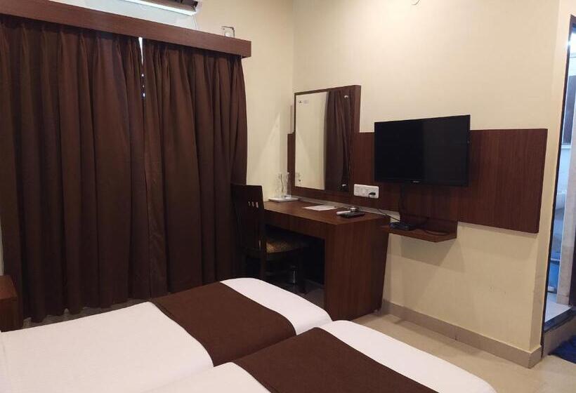 Номер Deluxe, Parkwayinn