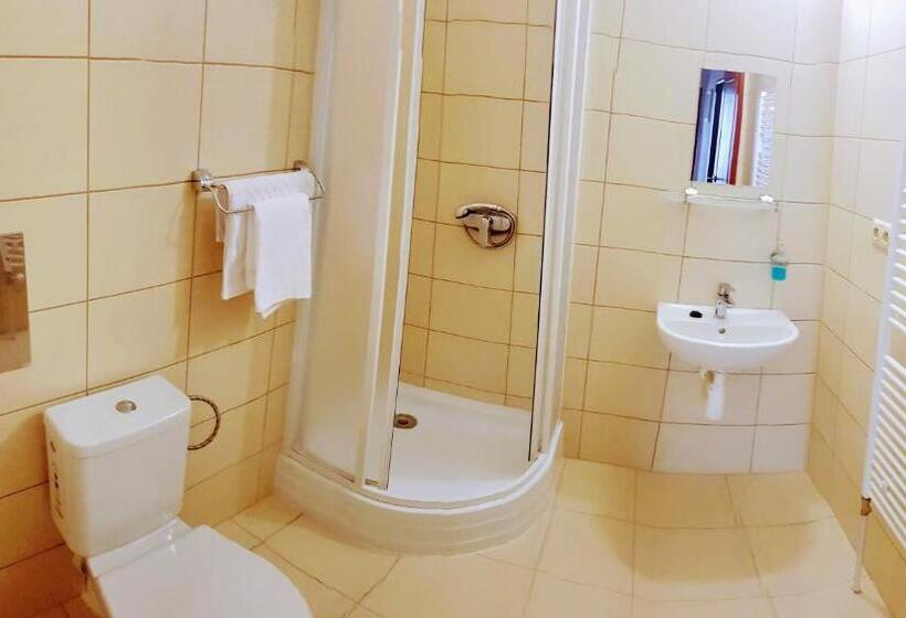 Апартаменты 1 Спальня, Agrohotel Tri Brezy