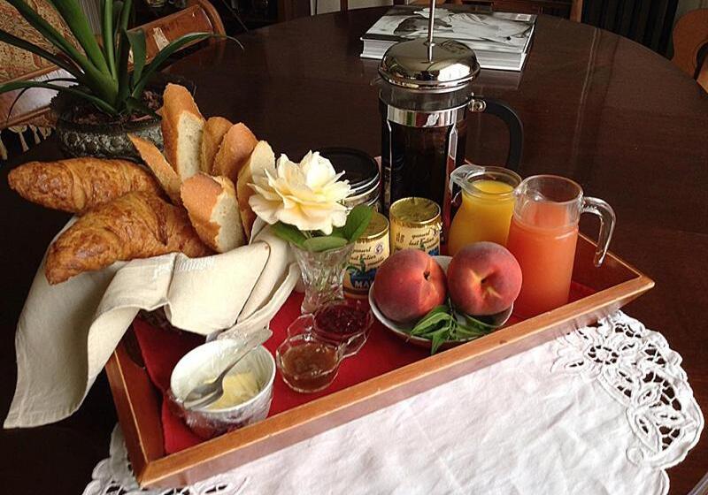Стандартный Номер Кровать Кинг, Le Logis Du Pressoir Chambre D Hotes Bed & Breakfast In Beautiful 18th Century Estate In The Heart O