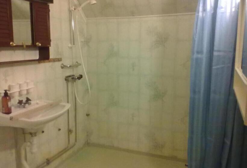 Quarto Estandar Banheiro Compartilhado, Christinagården Guesthouse