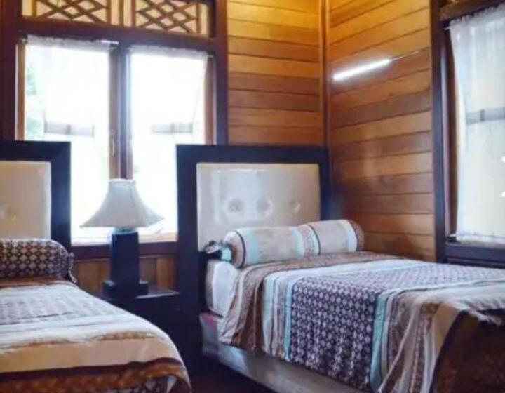 Вилла 3 Спальни, The Kulawi Villa & Resort