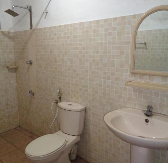 Номер Стандарт Трехместный, Saranga Holiday Inn
