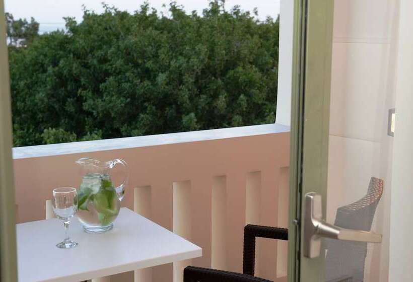 سوییت خانوادگی, Aphrodite Samos Suites