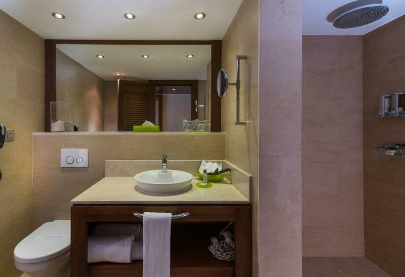 سوئیت پریمیوم با چشم‌انداز دریا, Barcelo Bavaro Beach Adults Only All Inclusive