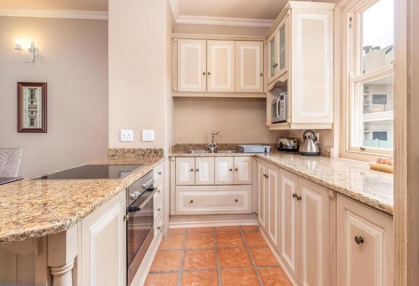 Вилла 2 Спальни, L Ermitage   Franschhoek Chateau & Villas