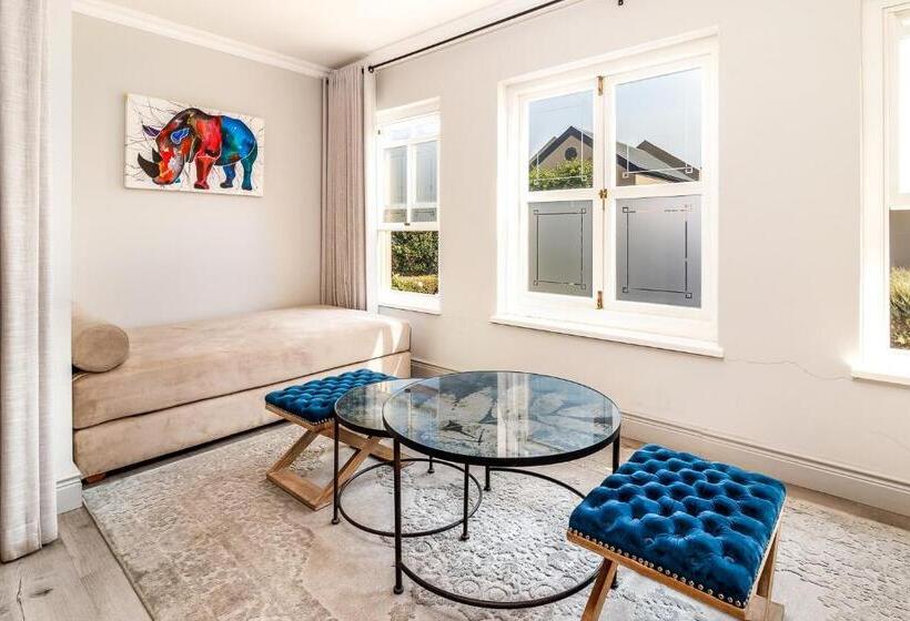 Студио Стандарт с Видом, L Ermitage   Franschhoek Chateau & Villas