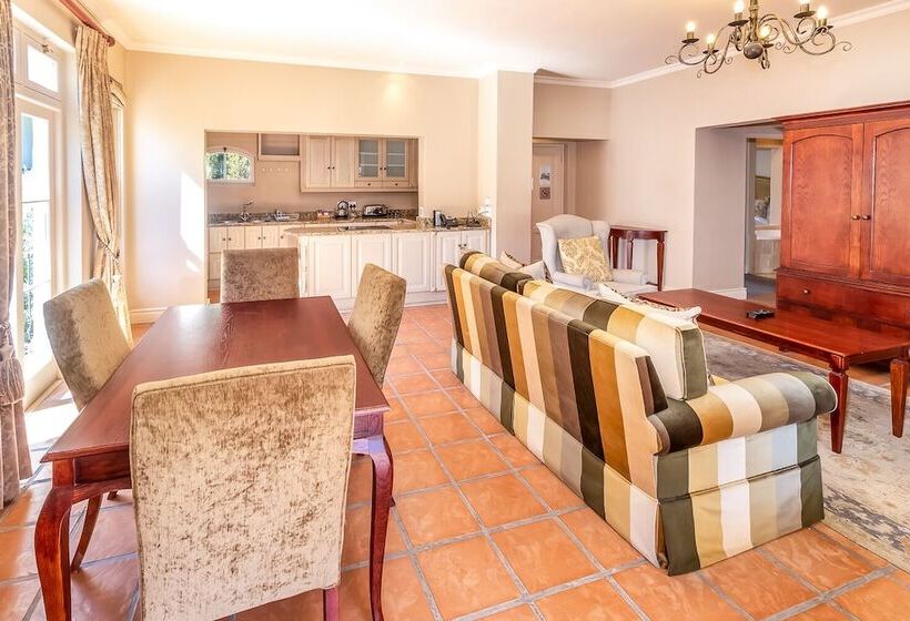 Вилла 2 Спальни, L Ermitage   Franschhoek Chateau & Villas