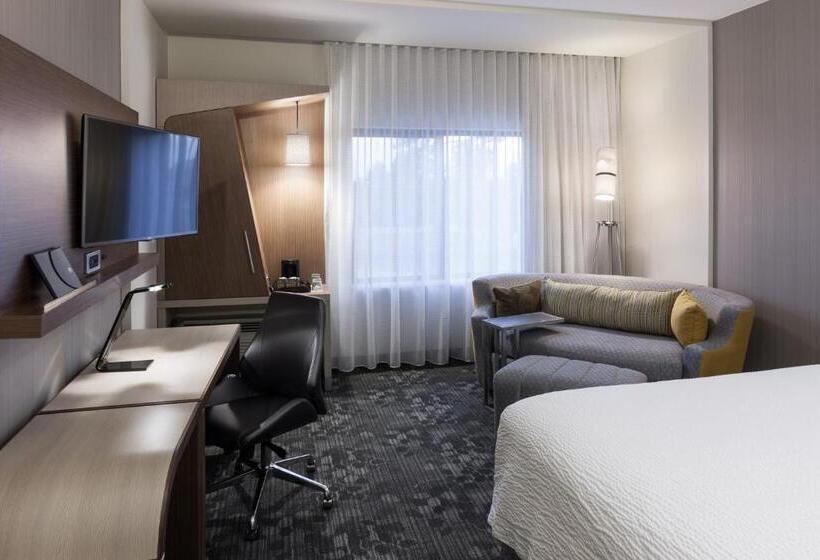 带大床的标准间, Courtyard By Marriott Houston North/shenandoah