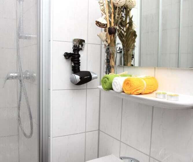 اتاق راحتی سه تخته, Central Inn Am Hauptbahnhof Pension