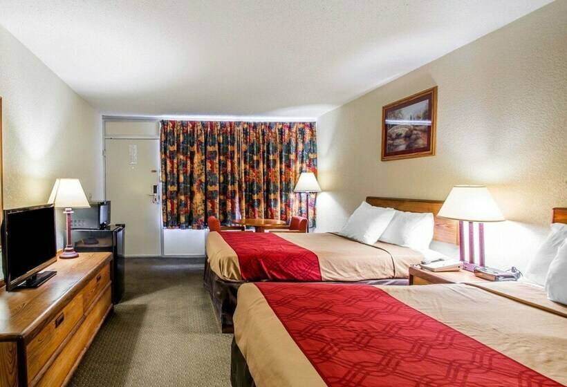 Номер Стандарт 2 Двуспальные Кровати, Econo Lodge Andalusia