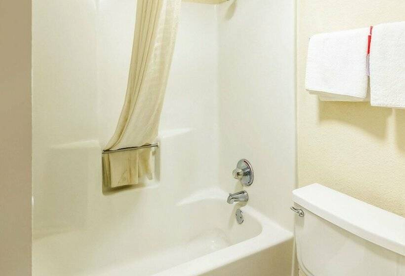 Номер Стандарт 2 Двуспальные Кровати, Econo Lodge Andalusia