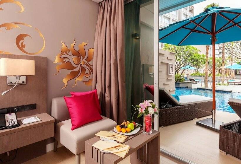 Номер Deluxe, Grand Mercure Phuket Patong