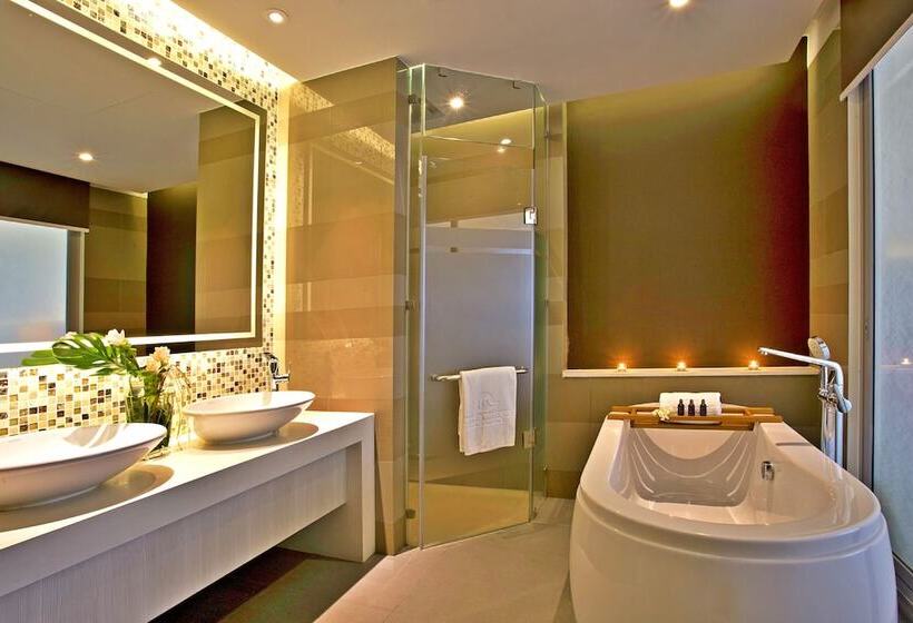 Люкс Superior, Grand Mercure Phuket Patong