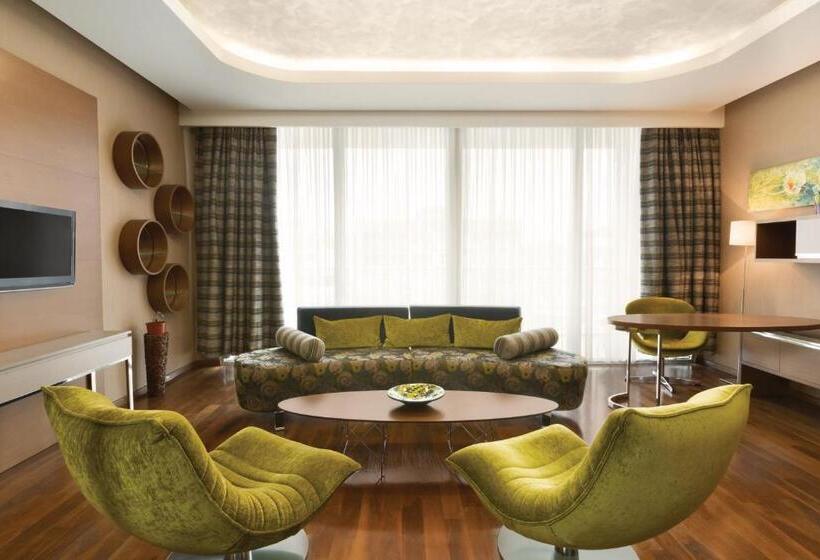 سوئیت با تخت بزرگ, Ramada By Wyndham Podgorica