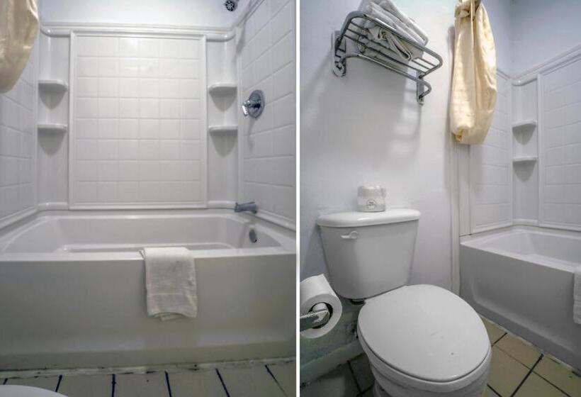 Номер Стандарт, Knights Inn Kingsville