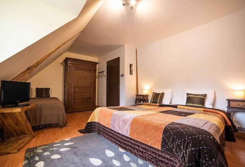 Номер Стандарт Трехместный, Domaine De La Tour