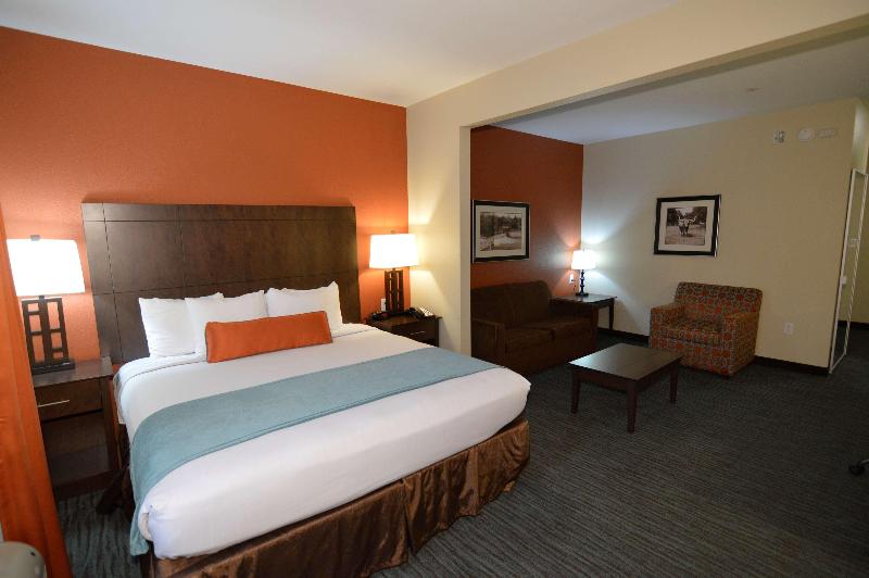스위트 킹사이즈 침대, Best Western Plus Longhorn Inn & Suites