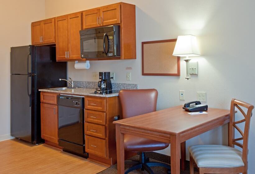스탠다드 스튜디오, Candlewood Suites Deer Park, An Ihg