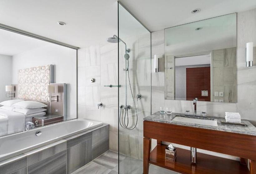 Номер Deluxe Кровать Кинг Вид на Город, Sheraton Melbourne