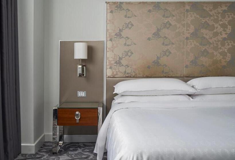Номер Deluxe Кровать Кинг, Sheraton Melbourne