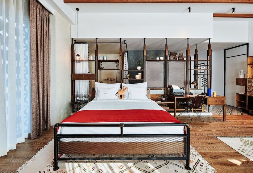 Люкс, 25hours Hotel Dubai One Central