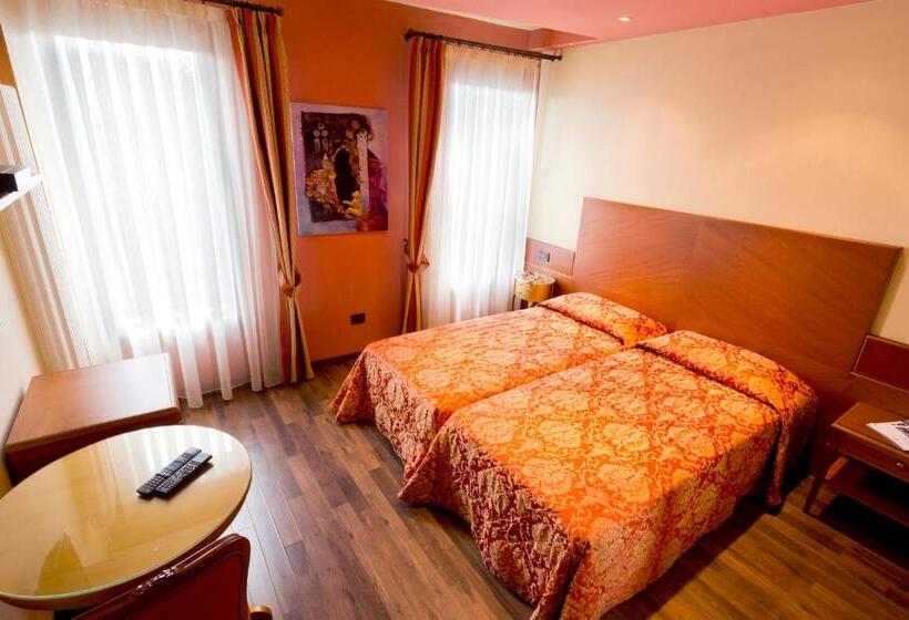 اتاق استاندارد با چشم‌انداز, Diamantino Town House