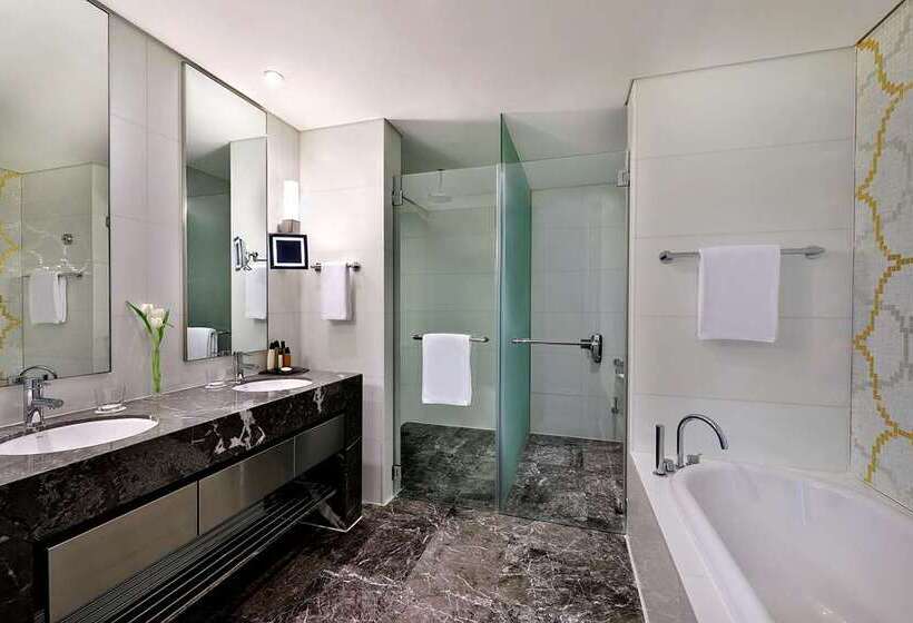Номер Стандарт Вид на Море, Hilton Haikou Meilan