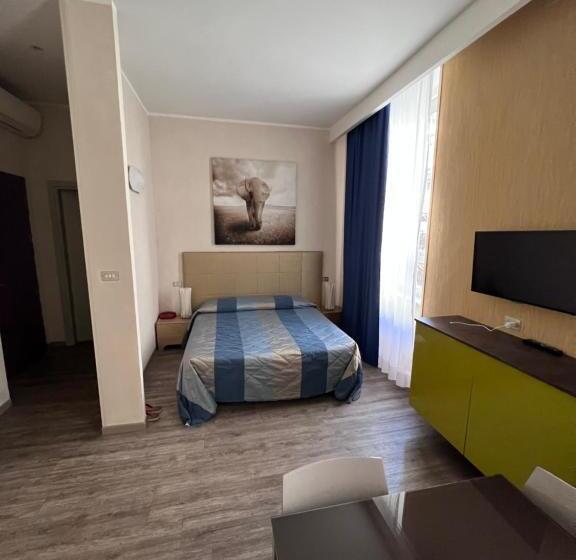 استودیوی سوپریور, Residence Star